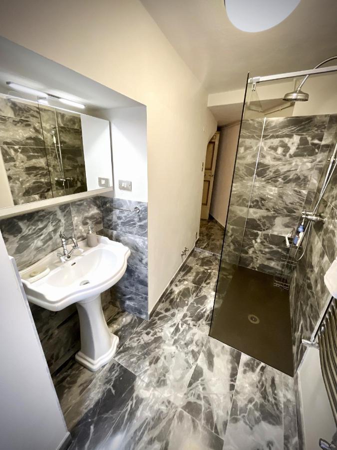 Luxury Apartment Angelio Барга Экстерьер фото